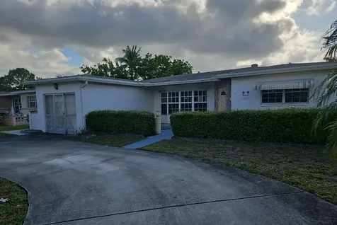 4290 NW 41st Terrace Lauderdale Lakes FL 33319