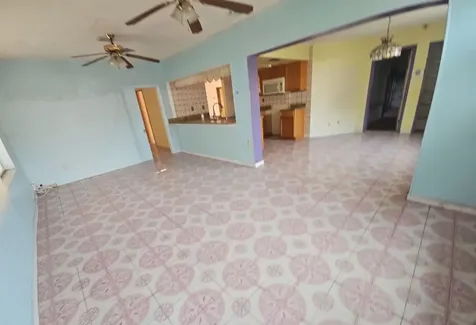 4290 NW 41st Terrace Lauderdale Lakes FL 33319