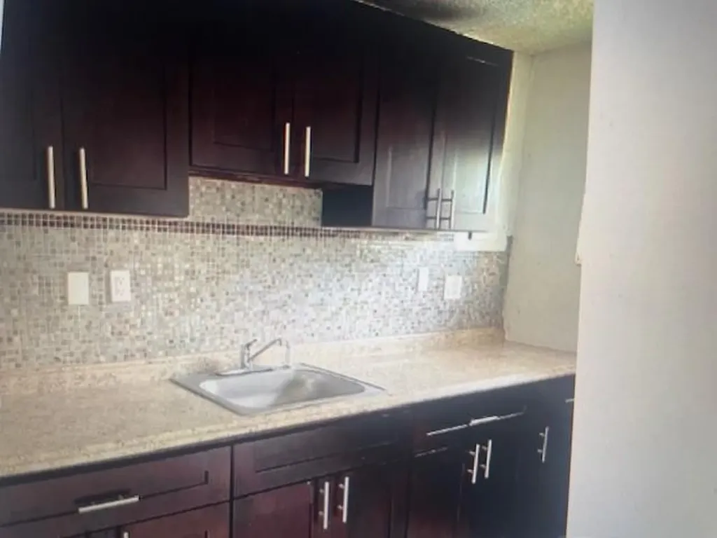 3031 NW 4th Street Pompano Beach FL 33069