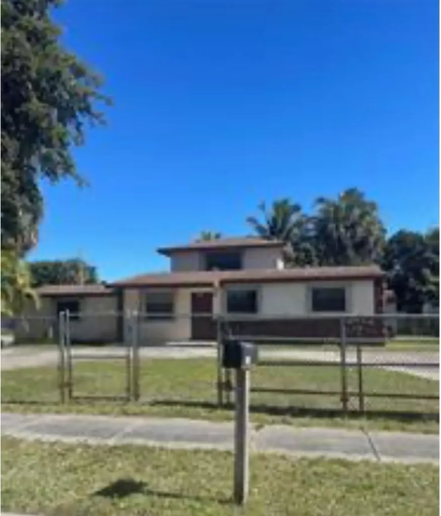 890 NW 33rd Way Lauderhill FL 33311