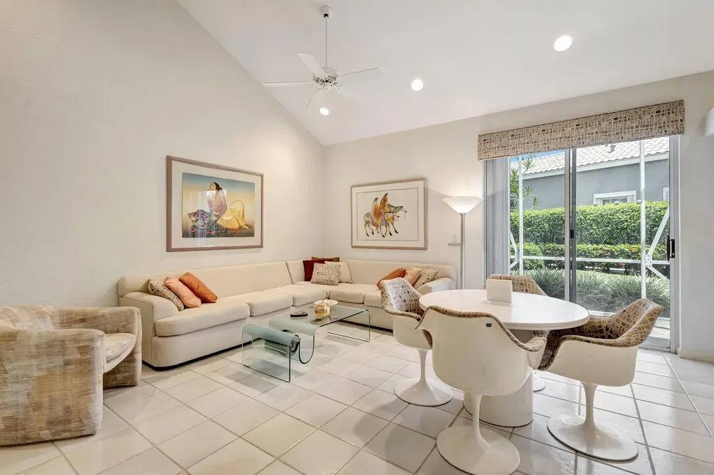 11917 Fountainside Circle Boynton Beach FL 33437
