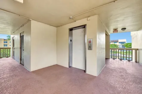 5860 NW 64th Avenue Tamarac FL 33319