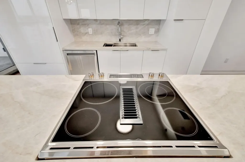 6301 Collins Avenue Miami Beach FL 33141