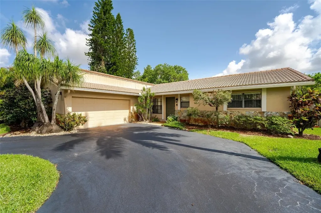 10073 NW 7th Court Coral Springs FL 33071