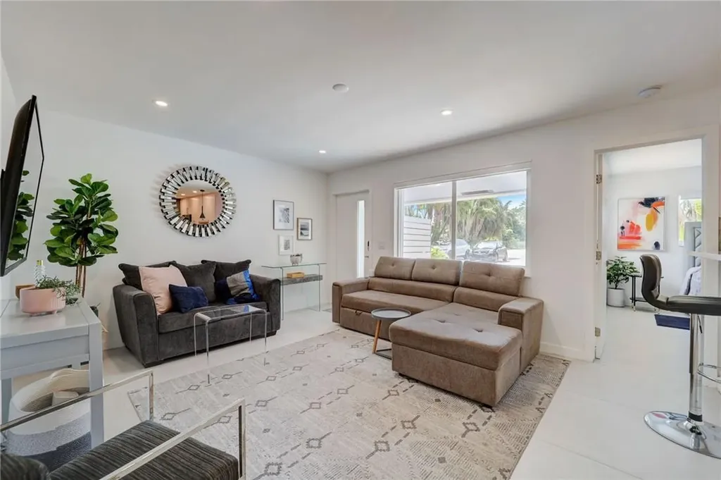 50 NE 30th Court Wilton Manors FL 33334