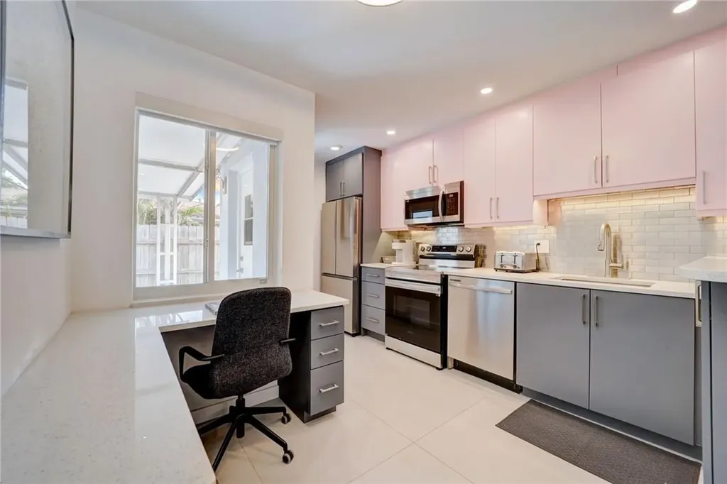 50 NE 30th Court Wilton Manors FL 33334