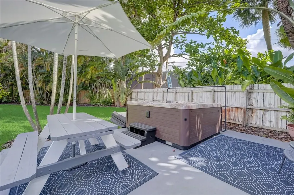 50 NE 30th Court Wilton Manors FL 33334