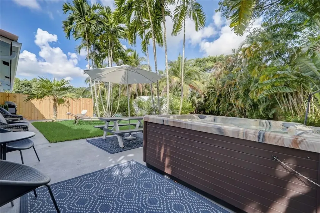 50 NE 30th Court Wilton Manors FL 33334