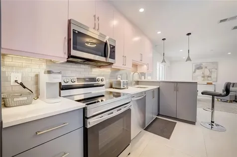 50 NE 30th Court Wilton Manors FL 33334