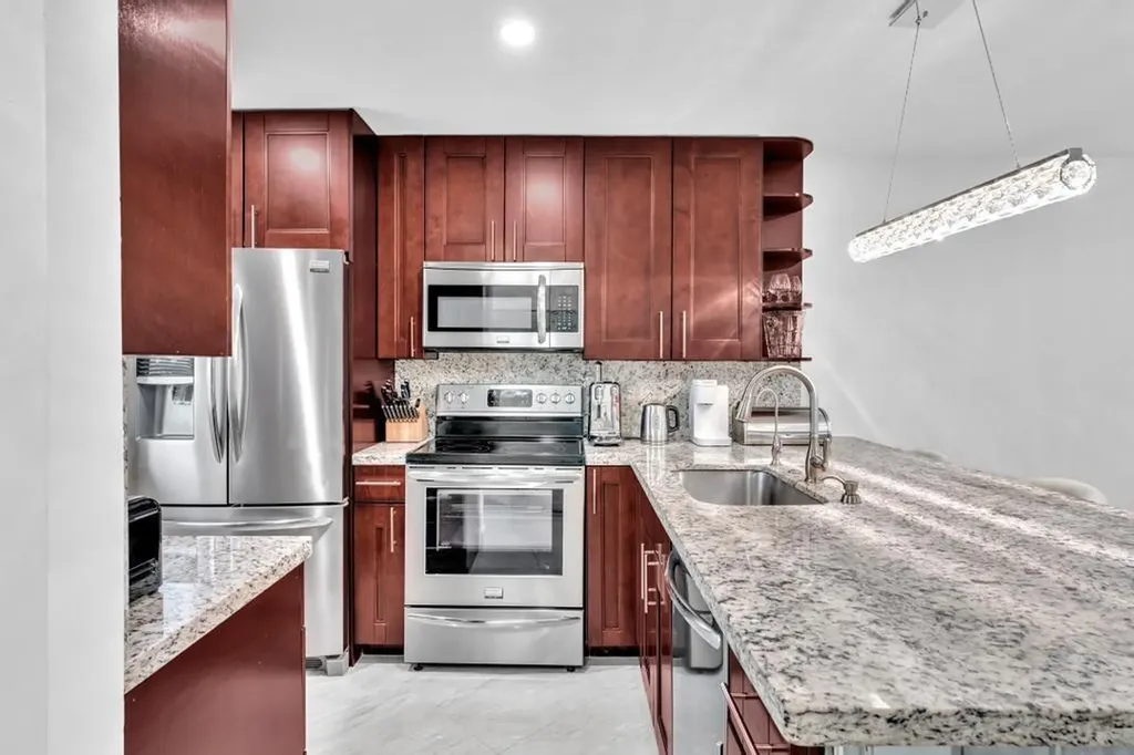 4025 N Federal Highway Fort Lauderdale FL 33308