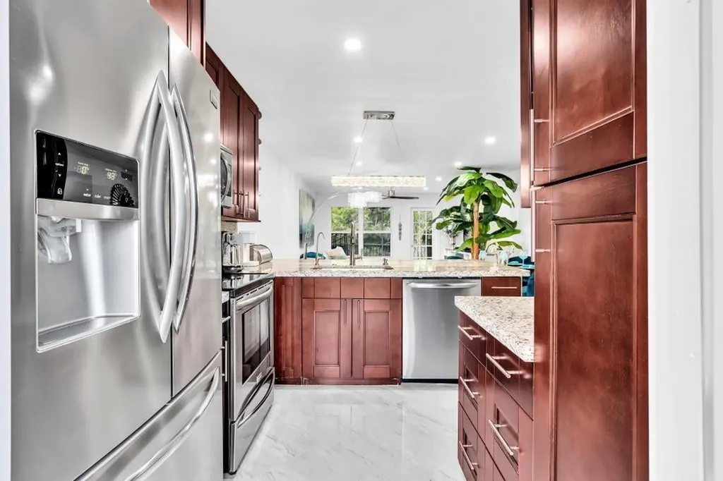 4025 N Federal Highway Fort Lauderdale FL 33308