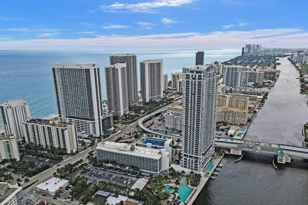 4001 S Ocean Drive Hollywood FL 33019
