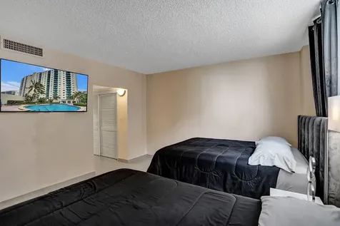 4001 S Ocean Drive Hollywood FL 33019