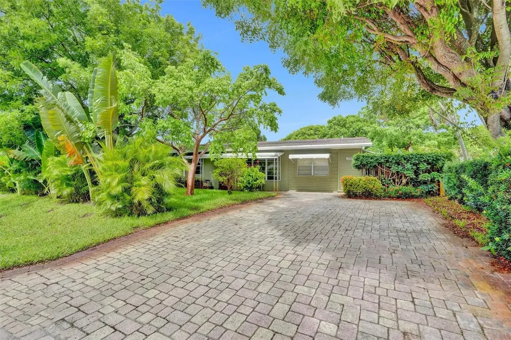 2731 NE 9th Avenue Pompano Beach FL 33064