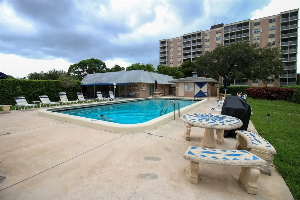 3475 Broken Woods Drive Coral Springs FL 33065