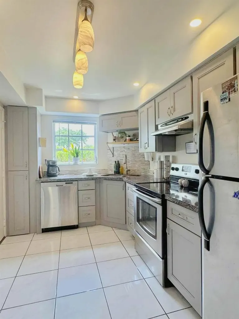 3475 Broken Woods Drive Coral Springs FL 33065
