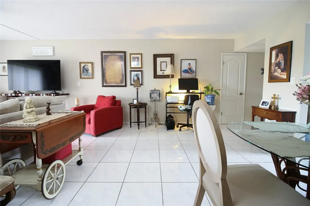3475 Broken Woods Drive Coral Springs FL 33065