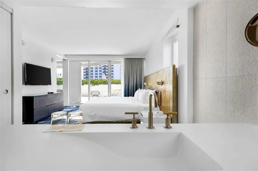 3101 Bayshore Drive Fort Lauderdale FL 33304