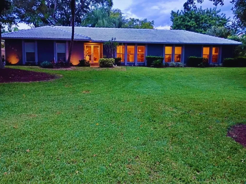 9540 NW 39th Court Coral Springs FL 33065