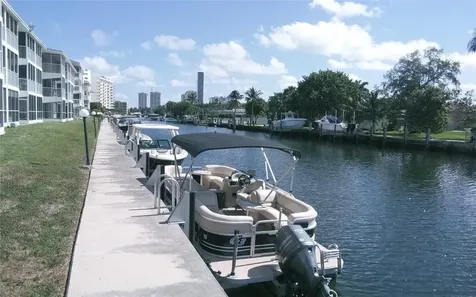 465 Paradise Isle Boulevard Hallandale Beach FL 33009