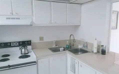 465 Paradise Isle Boulevard Hallandale Beach FL 33009