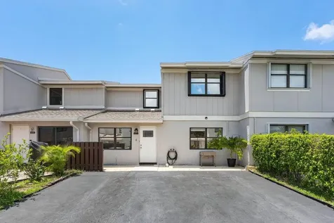 5324 Tennis Lane Delray Beach FL 33484