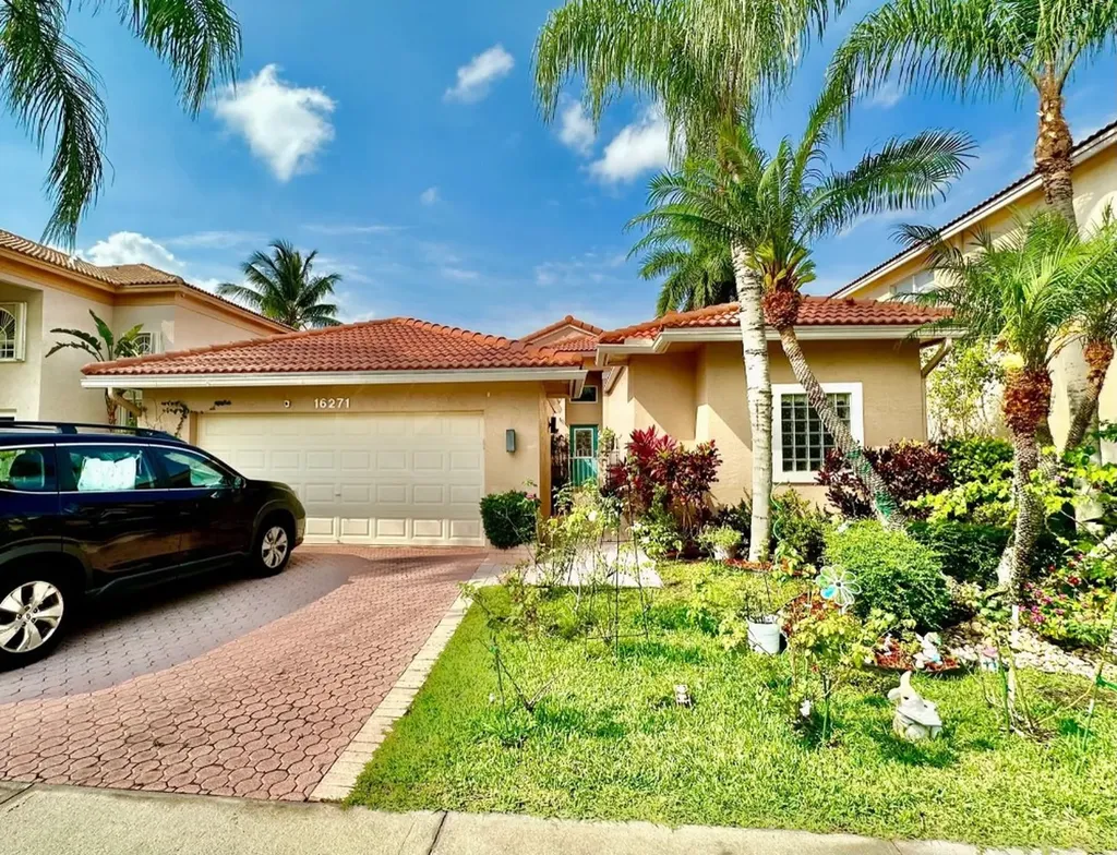 16271 La Costa Drive Weston FL 33326