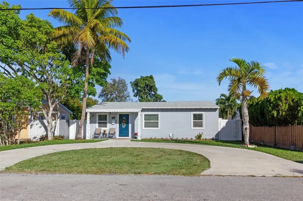 2431 Grant Street Hollywood FL 33020