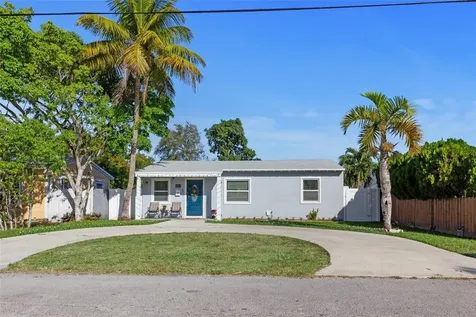 2431 Grant Street Hollywood FL 33020