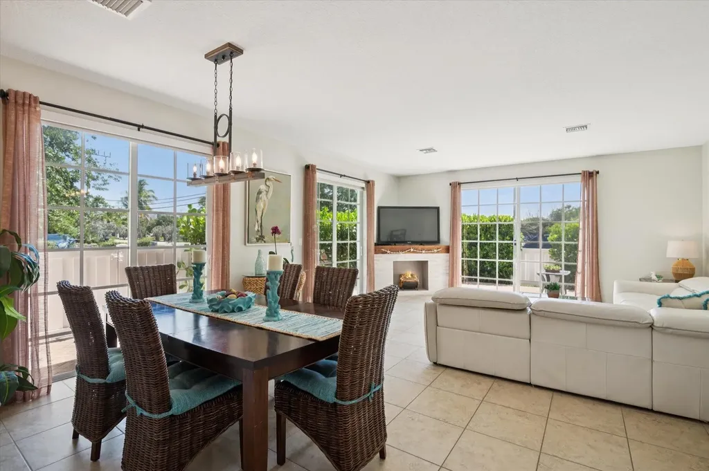 2325 SE 5th Street Pompano Beach FL 33062