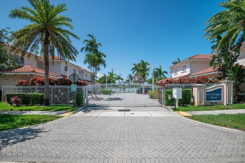 2325 SE 5th Street Pompano Beach FL 33062