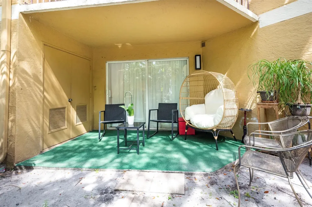761 N Pine Island Road Plantation FL 33324