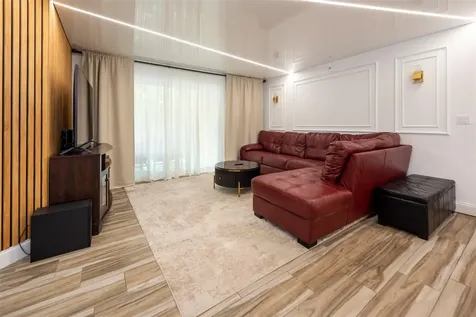761 N Pine Island Road Plantation FL 33324