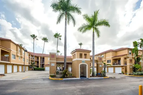 761 N Pine Island Road Plantation FL 33324