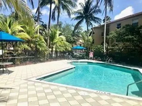 761 N Pine Island Road Plantation FL 33324