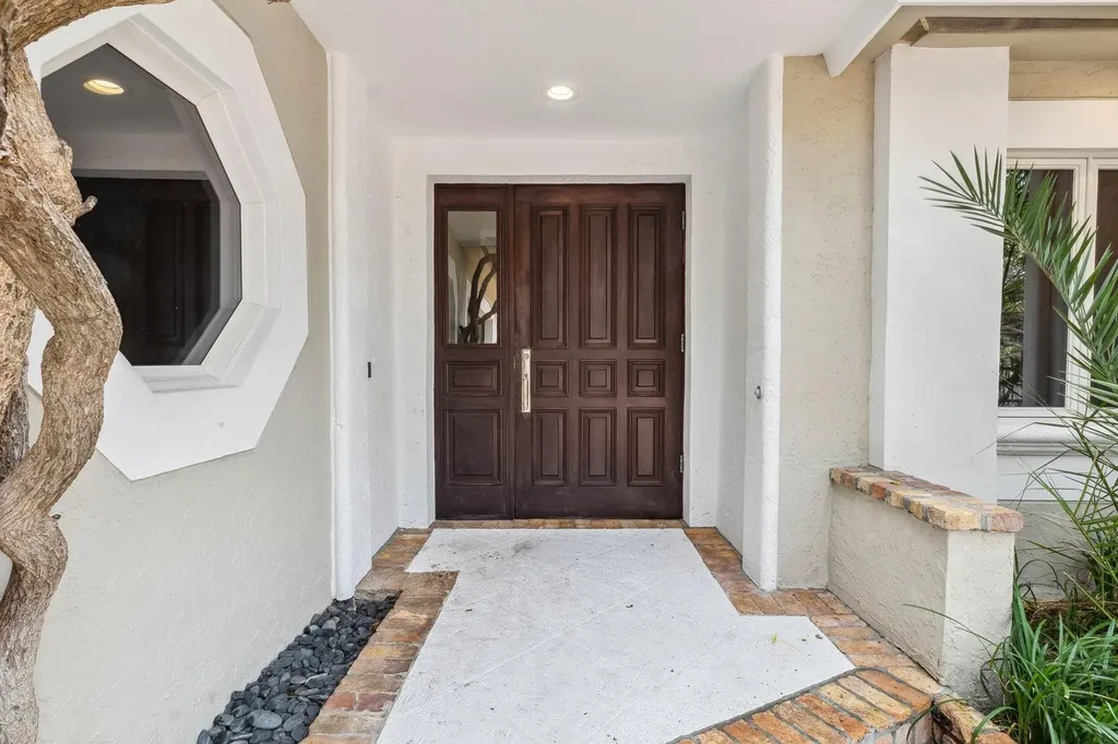 3301 NE 16th Street Fort Lauderdale FL 33304