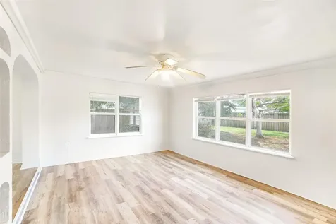 140 SE Serenata Court Port St Lucie FL 34983