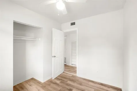 140 SE Serenata Court Port St Lucie FL 34983