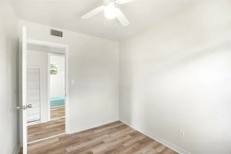 140 SE Serenata Court Port St Lucie FL 34983
