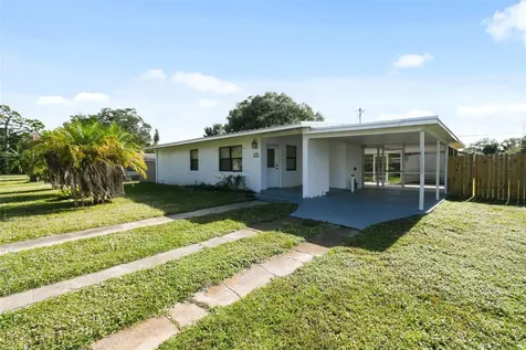 140 SE Serenata Court Port St Lucie FL 34983