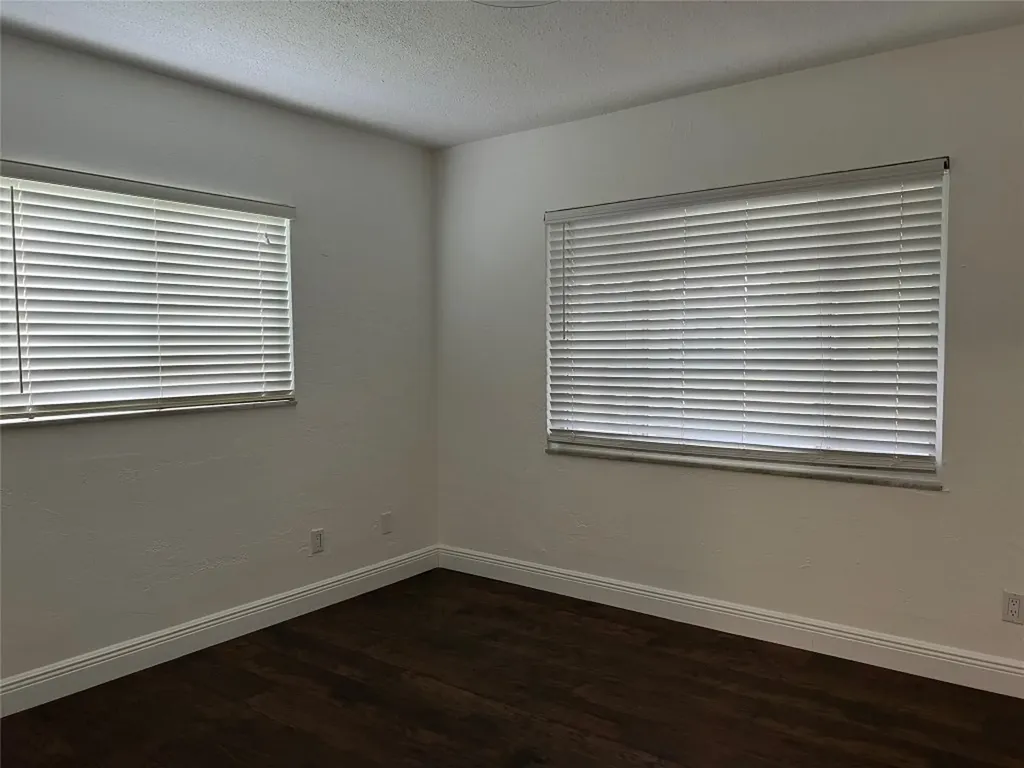 9507 NW 72nd Street Tamarac FL 33321