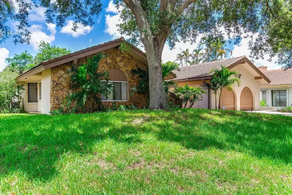8175 NW 3rd Place Coral Springs FL 33071