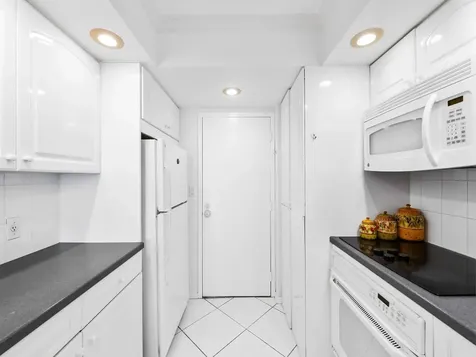 2200 S Ocean Lane Fort Lauderdale FL 33316