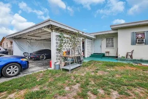 6013 Pierce Street Hollywood FL 33024