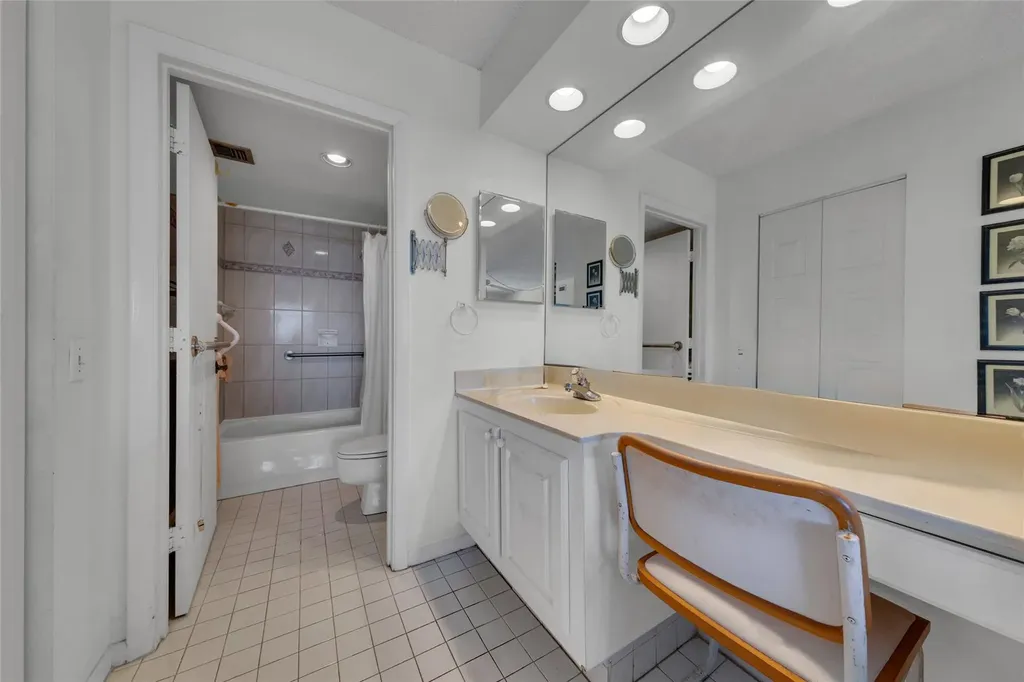 1010 S Ocean Boulevard Pompano Beach FL 33062