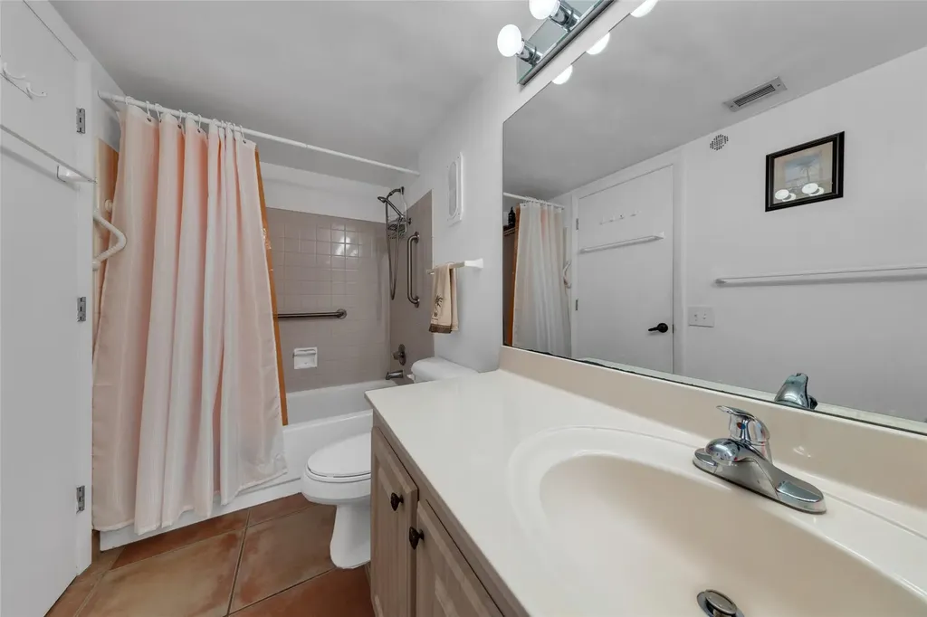 1010 S Ocean Boulevard Pompano Beach FL 33062