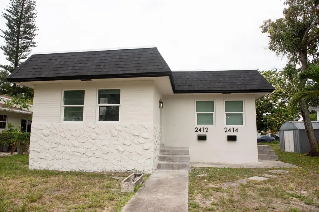 2412 Sherman Street Hollywood FL 33020