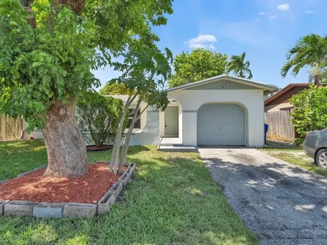 8251 SW 4th Court North Lauderdale FL 33068
