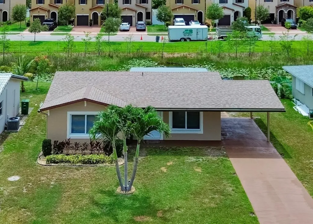 5501 NW 50th Avenue Tamarac FL 33319