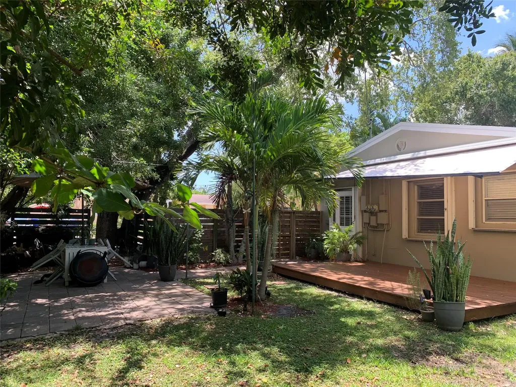 801 SW 10th Street Fort Lauderdale FL 33315
